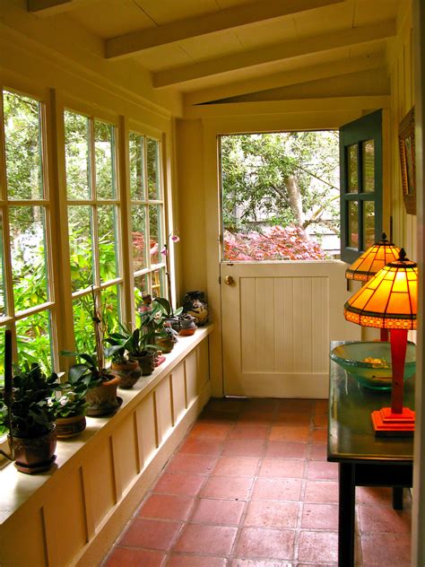 Small Enclosed Porch Designs