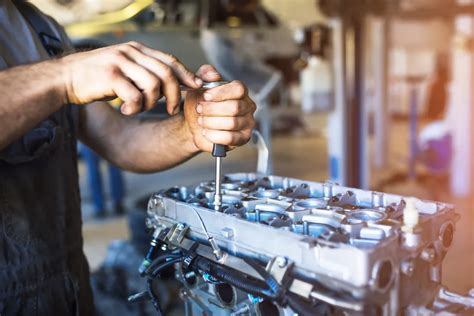 Small Engine Repair Chicago Technician