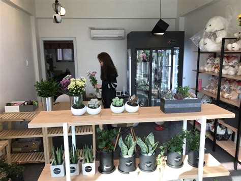 Small Korean Flower Shop