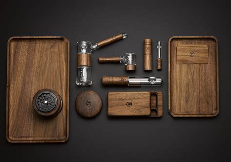 Smoking accessories that one must have!