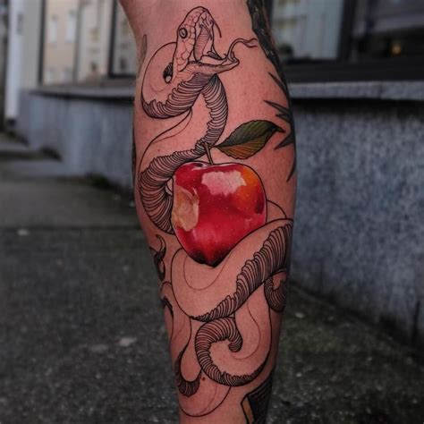 15+ Snake & Apple Tattoo Designs Apple tattoo, Snake