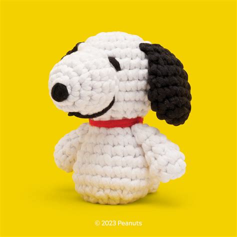 Snoopy Crochet Kit