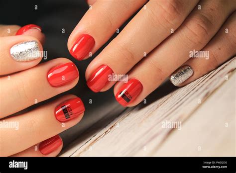 Snow Manicure Design Violet Brilliant