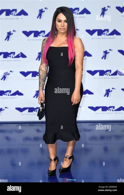 Snow Tha Product Feet