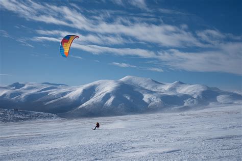 Snowkiting considerations