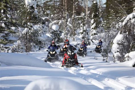 Snowmobile Lapland trail