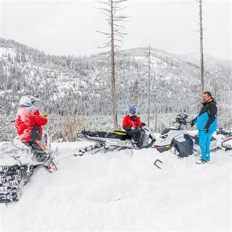 Snowmobile Tour Challenges