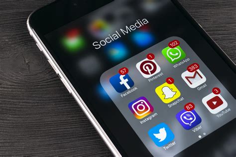 Social Media Apps for iPhone