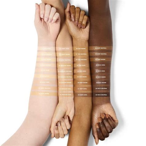 Soft glam makeup concealer