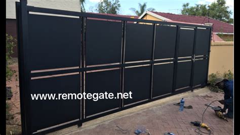 Solid Sliding Gate Design