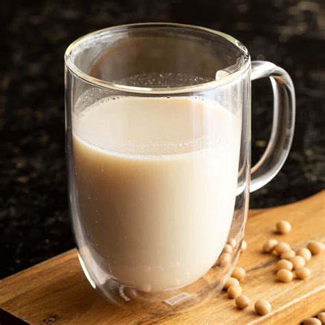 Soy Milk & Pregnancy: Benefits, Risks, Safe Limits
