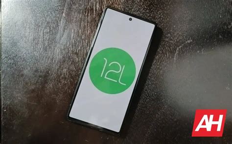 Speaking of Android 12L, it fixed a lot of issues in Android 12