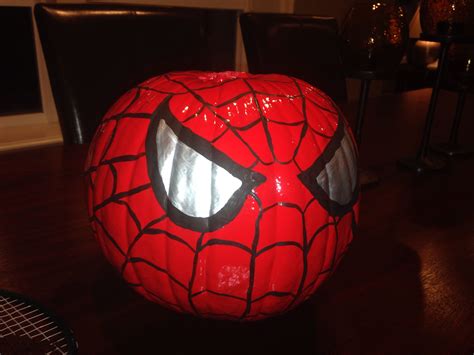Spiderman pumpkin (With images) Spiderman pumpkin, Pumpkin decorating