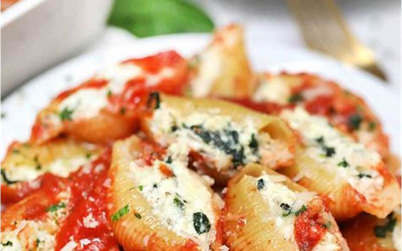 Spinach And Ricotta Stuffed Shells