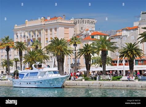 Split Riva Promenade