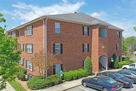 Spring Garden Apartments Housing and Residence Life at UNCG