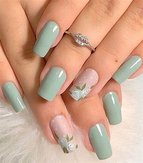 Spring Nails: Get The Perfect Green Pastel Look