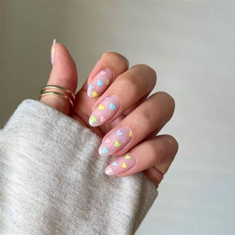 Spring Nails Kurz: The Latest Trend In Nail Art In 2023