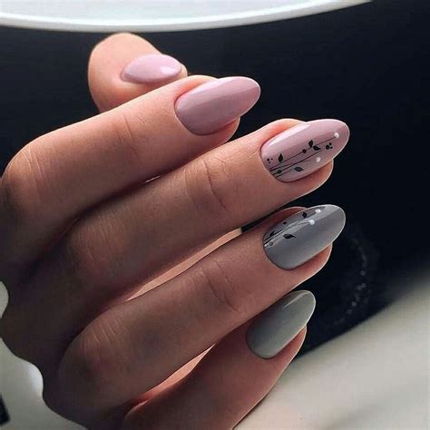 Spring Nails Simple: A Guide To Effortlessly Chic Nails In 2023