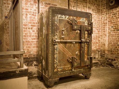 Springfield Secrets: Craigslist Reveals Springfield's Hidden History!