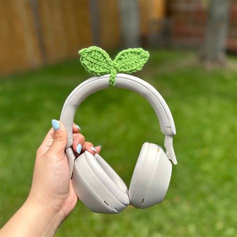 Sprout Headphone Crochet