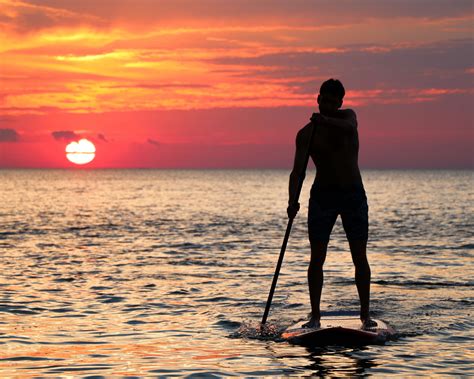 Stand Up Paddleboarding Beginner