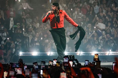 Standout tour