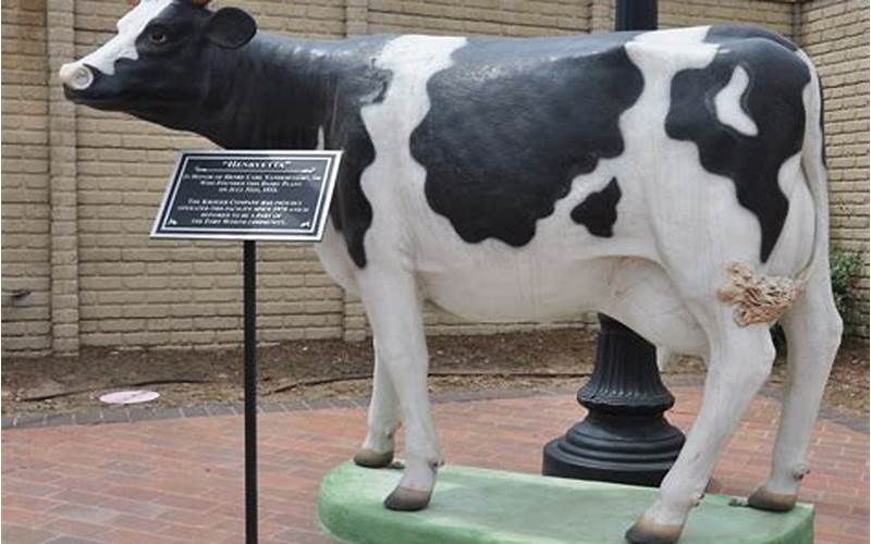 Statue Of Carl Twinkly Cow