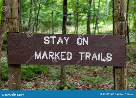 Stay on Marked Paths