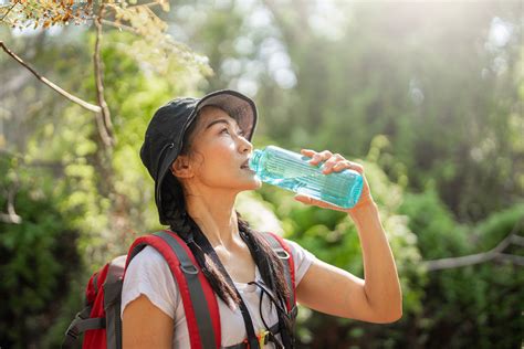Staying Hydrated While Trekking