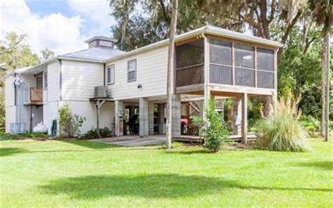 Discover Steinhatchee's Stunning Waterfront Properties for Sale