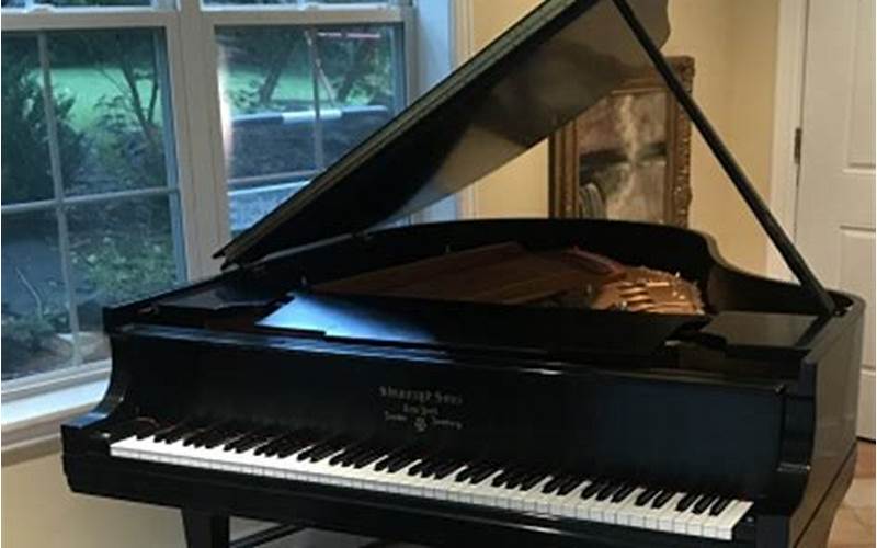 2014 Steinway Baby Grand: The Perfect Piano for Your Home