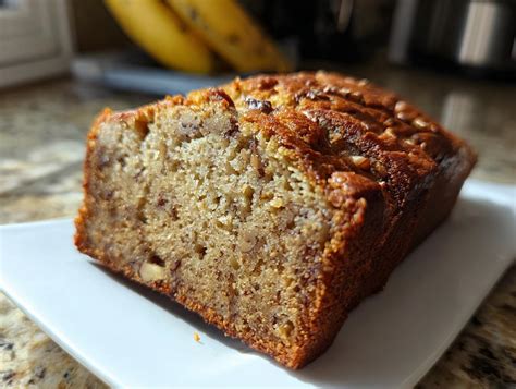 Step-by-Step Guide to Baking Amazing Banana Nut Bread