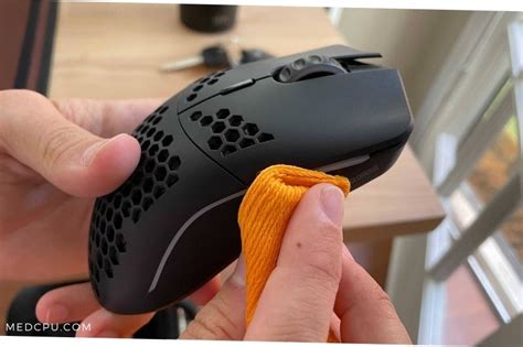 Steps to Clean Your Mouse or