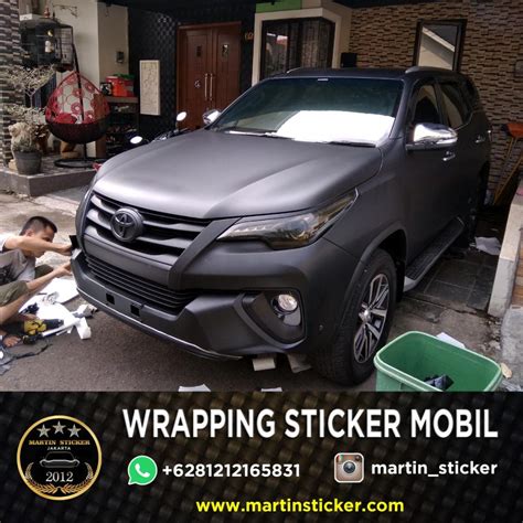 Sticker Wrapping Mobil