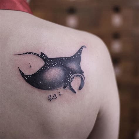 Dive into the Coolness of Stingray Tattoos Look What We Found