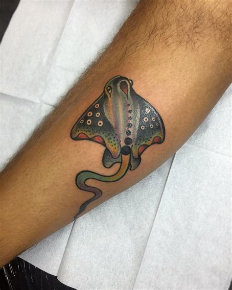 65 Graceful Stingray Tattoo Ideas Symbol Of Stealth