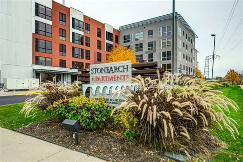 Stone Arch Apartments