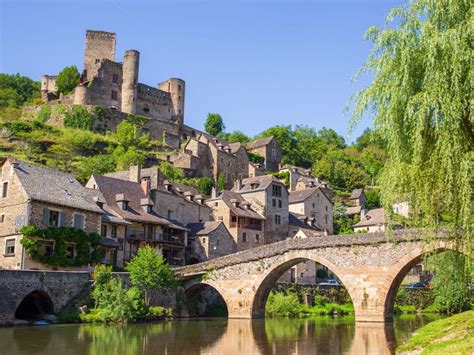 Strolling Through Belcastel