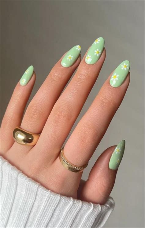 Stunning March Nail Inspo for Spring Chic