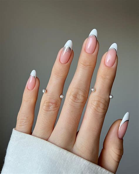 Stunning March Nail Inspo for Spring Chic