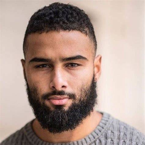 Style De Barbe Homme Noir
