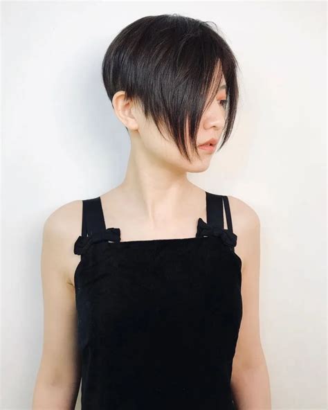 Styling Your Edgy Short Haircut