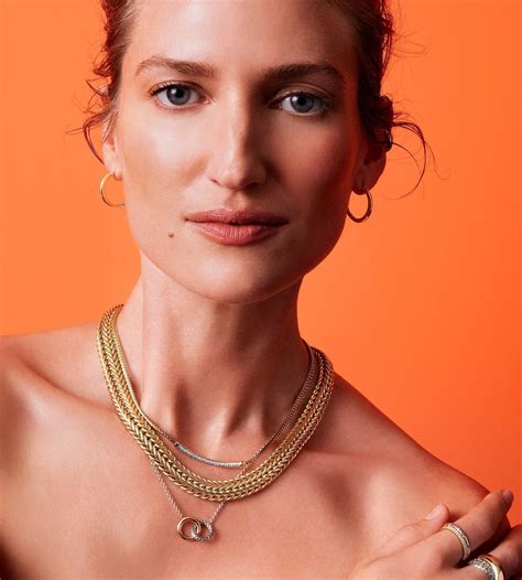 Styling Your Off The Shoulder Look