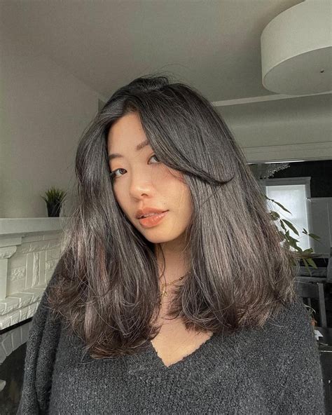 Subtle Face-Framing Layers