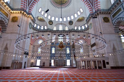 Suleymaniye Mosque interior