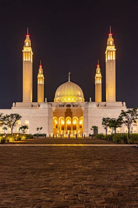 Sultan Qaboos Grand Mosque Night