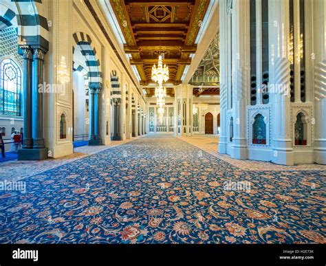 Sultan Qaboos Grand Mosque interior