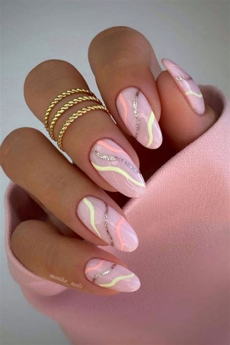 Summer Nails Almond: The Perfect Trend For Your Summer Look