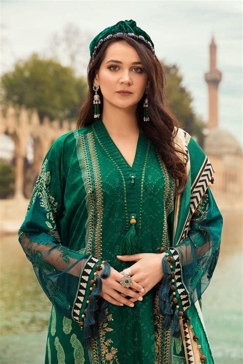 Summer Dresses For Ladies Pakistani